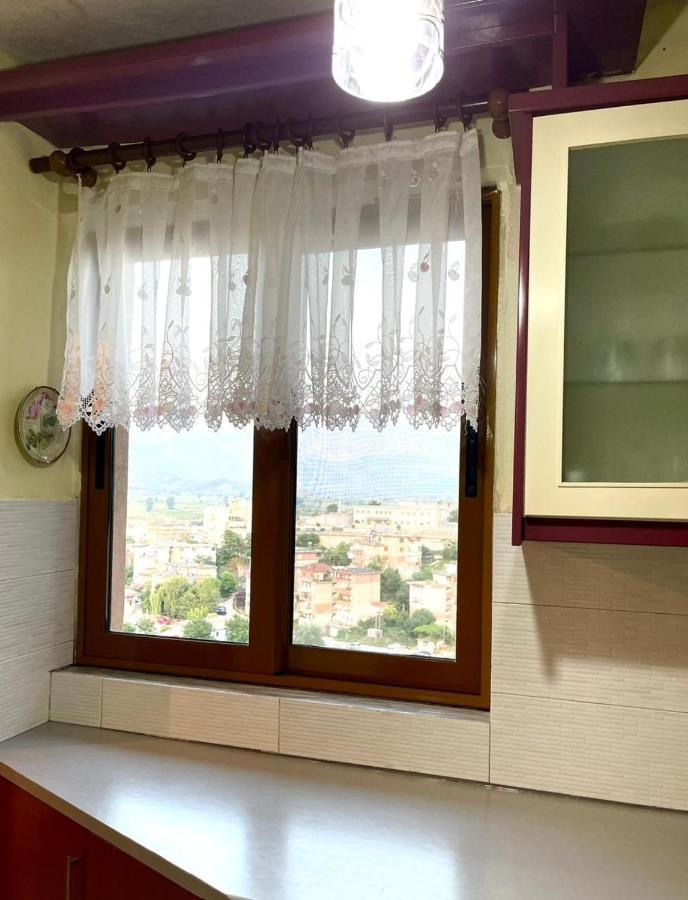 Blue Guesthouse Gjirokaster Bagian luar foto